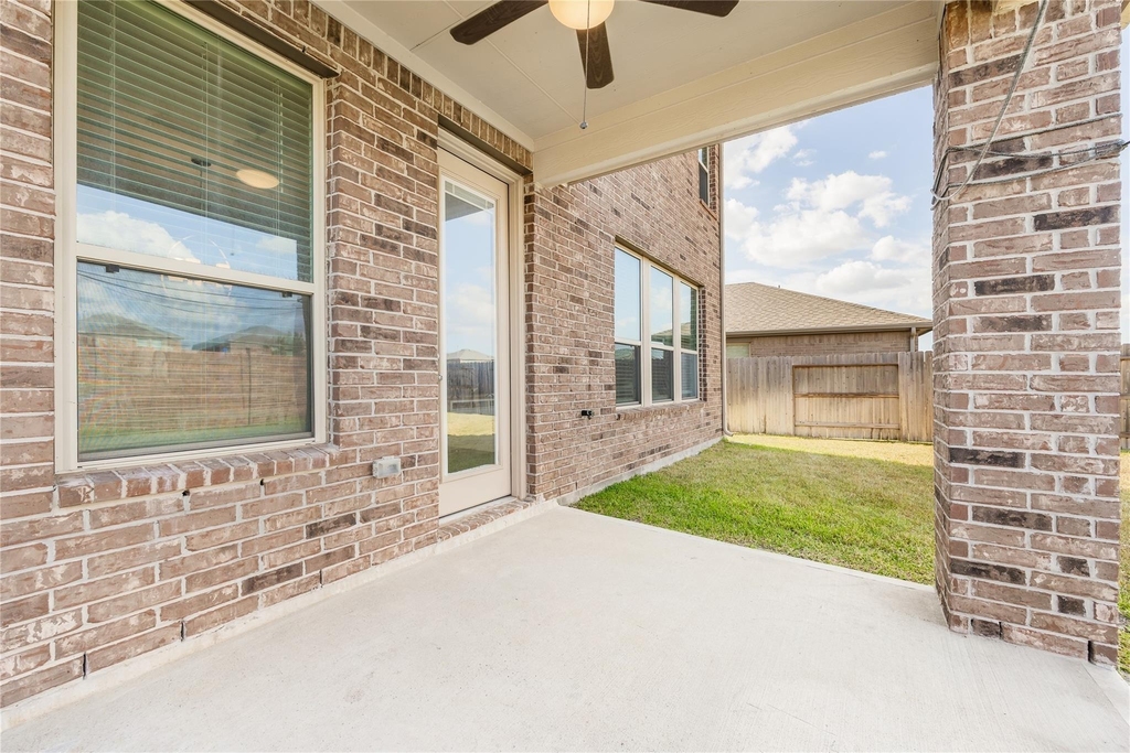 8202 Leisure Point Drive - Photo 33