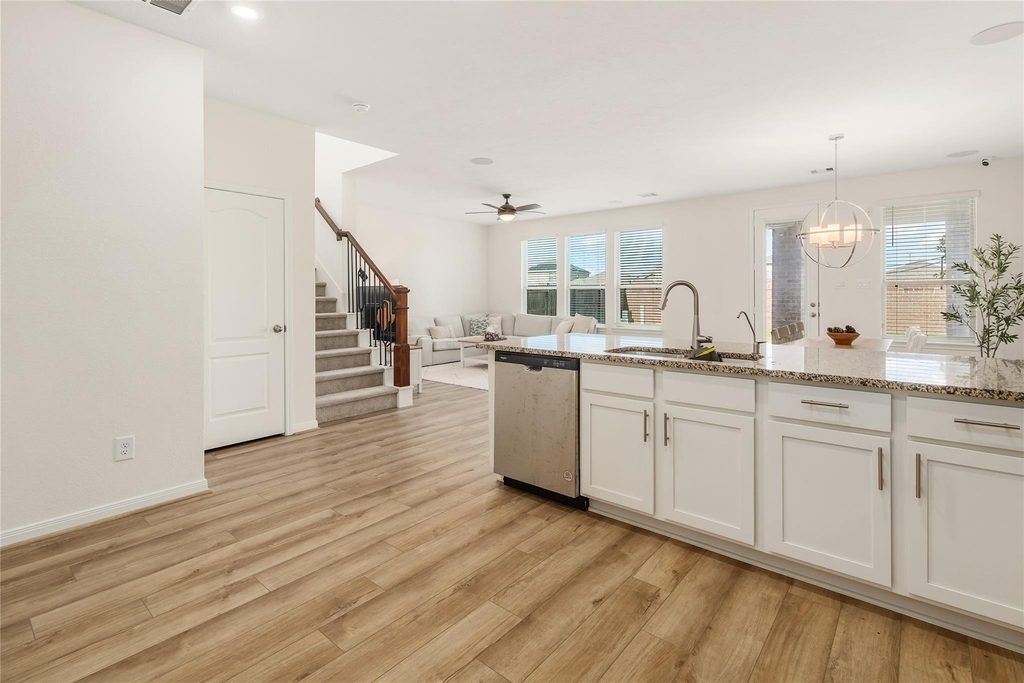 8202 Leisure Point Drive - Photo 22