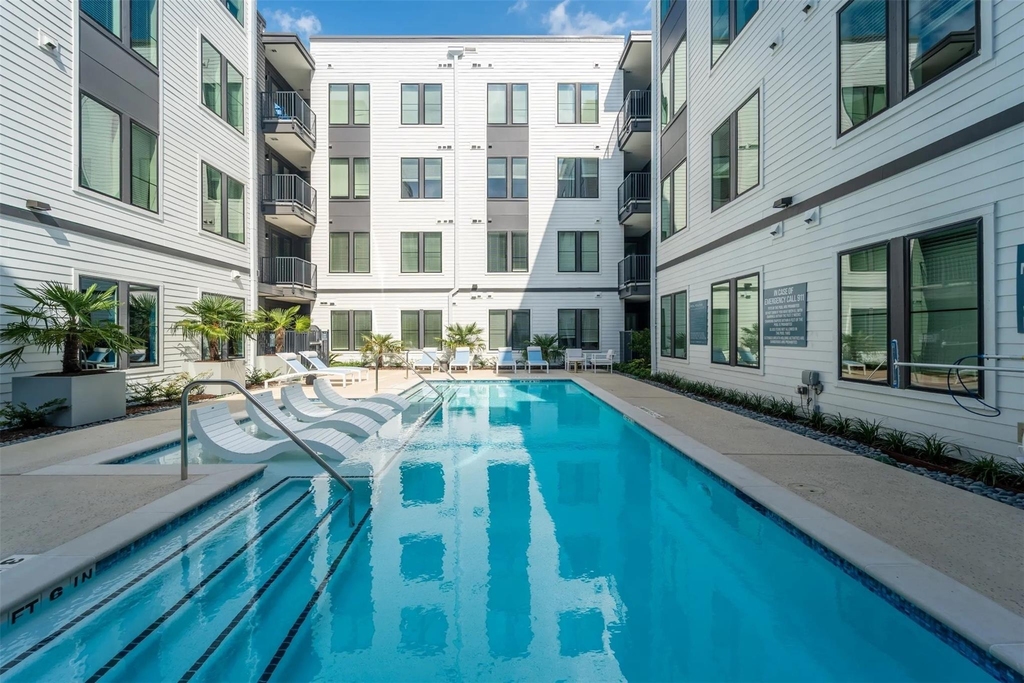 1690 North Loop - Photo 16