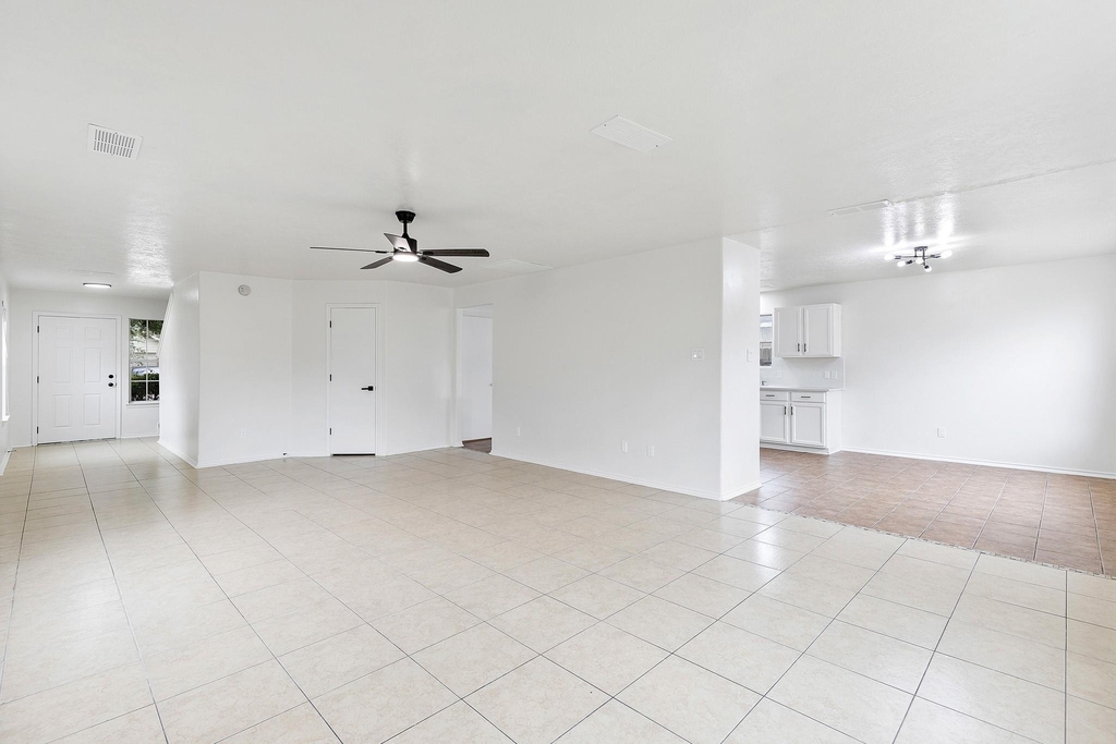 9031 Aspen Trace Lane - Photo 6