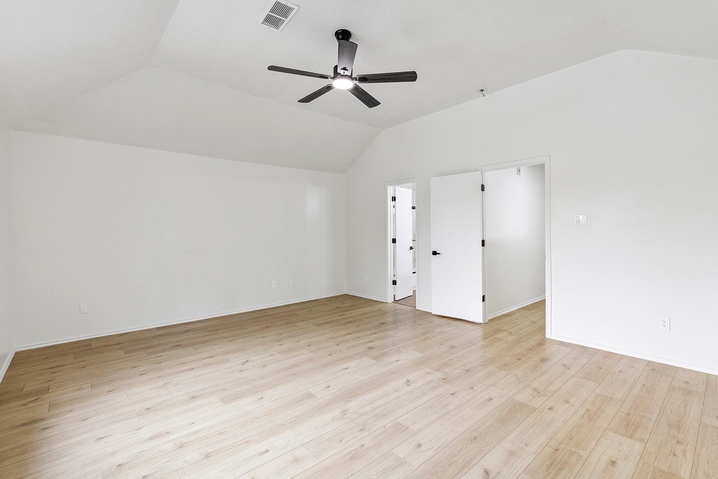 9031 Aspen Trace Lane - Photo 16