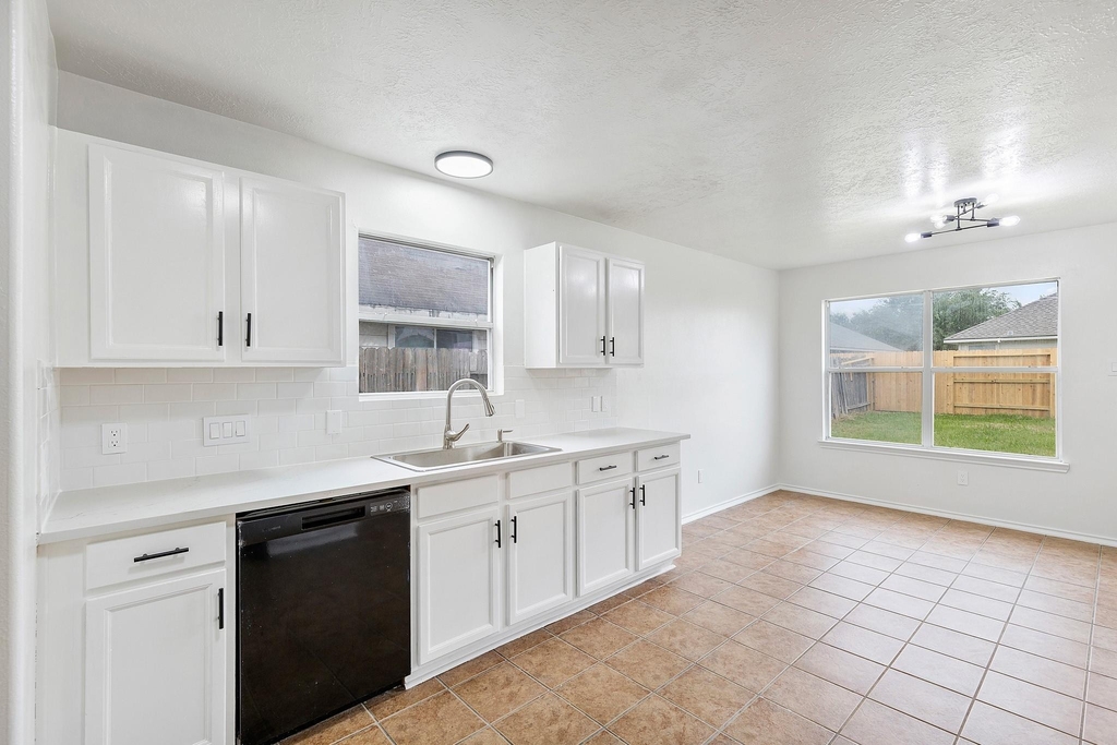 9031 Aspen Trace Lane - Photo 13