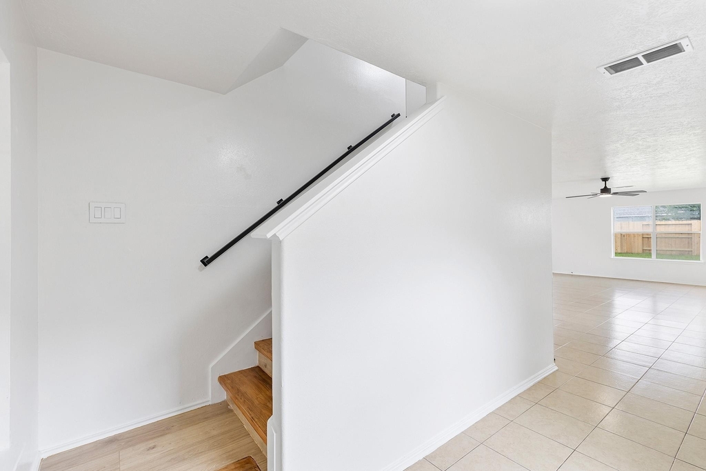 9031 Aspen Trace Lane - Photo 14