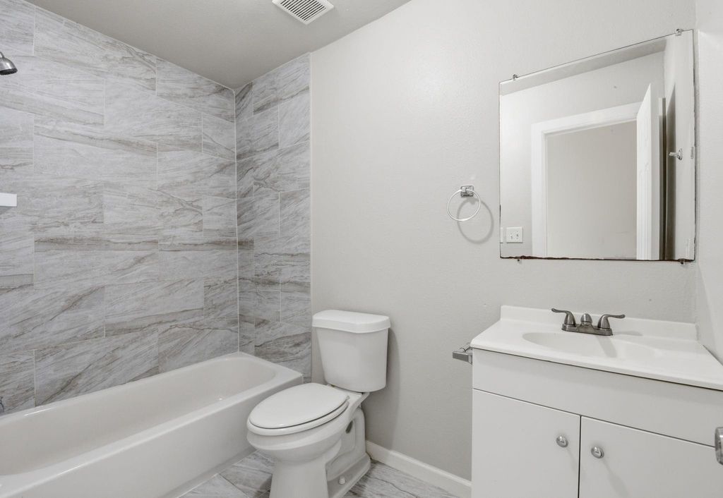 303 Gans Street - Photo 21