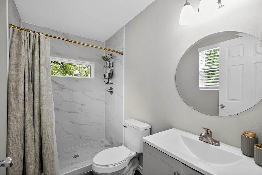 5233 Higgins Street - Photo 19
