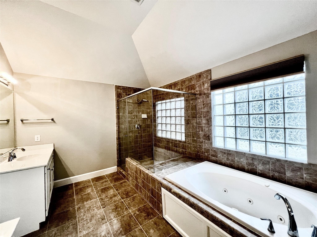 3731 Main Poplar Drive - Photo 18