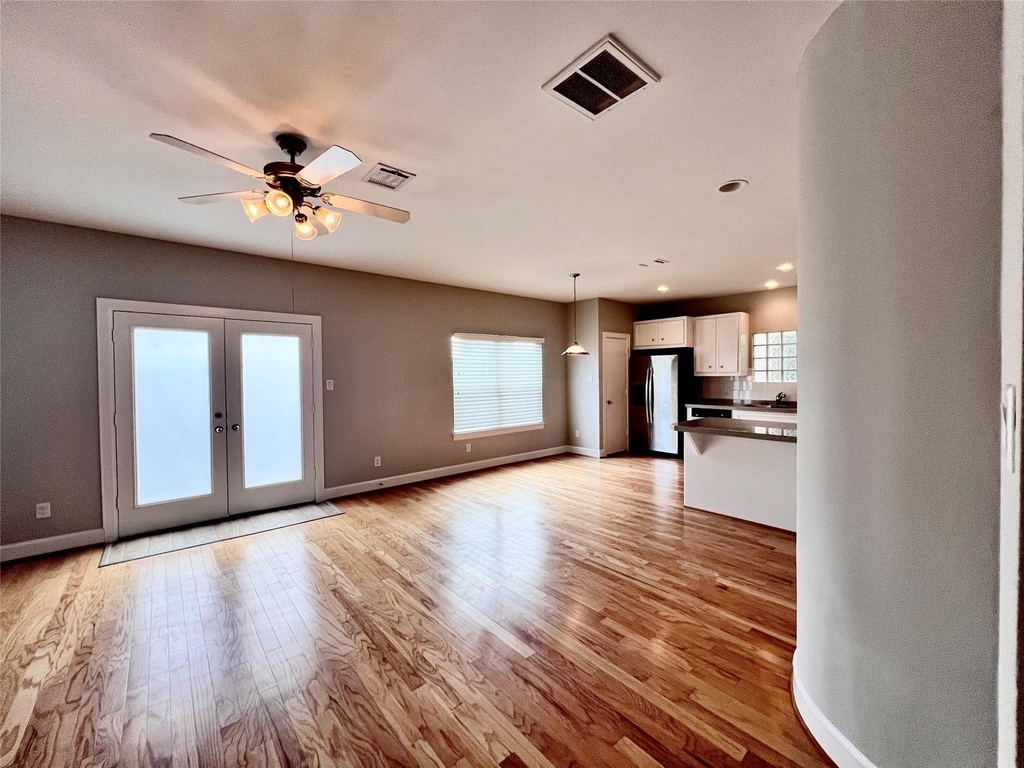 3731 Main Poplar Drive - Photo 4