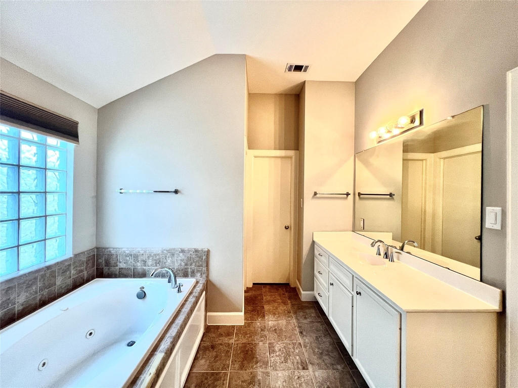 3731 Main Poplar Drive - Photo 20