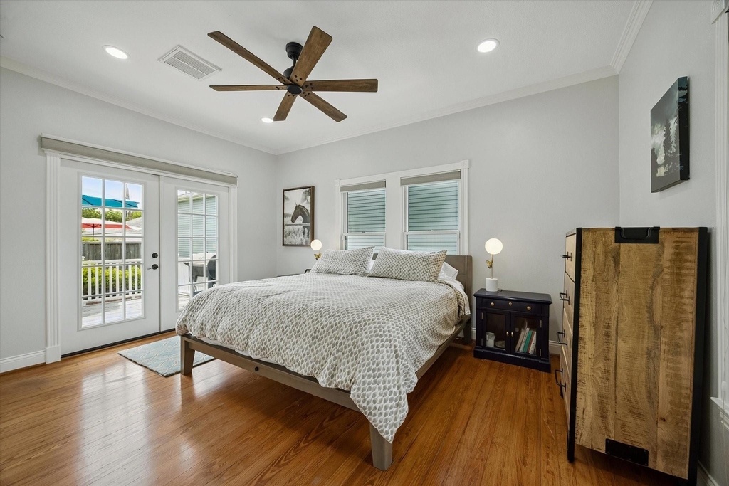 412 W 22nd Street - Photo 16