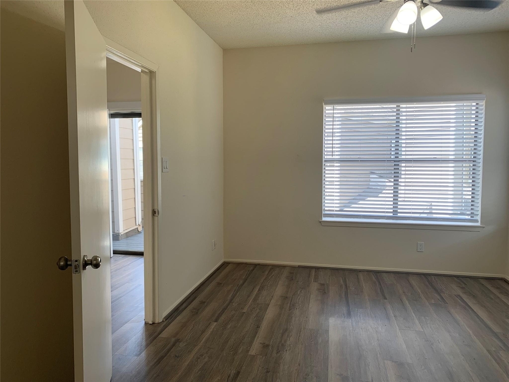 2710 Grants Lake Boulevard - Photo 12