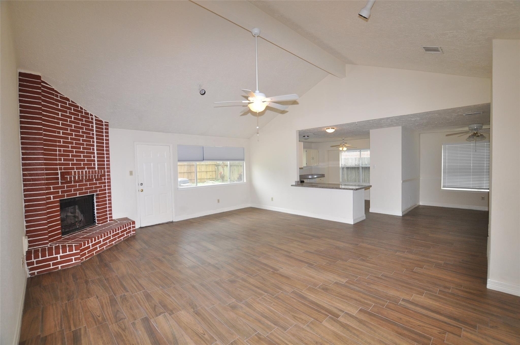 2706 Sunbird Drive - Photo 6