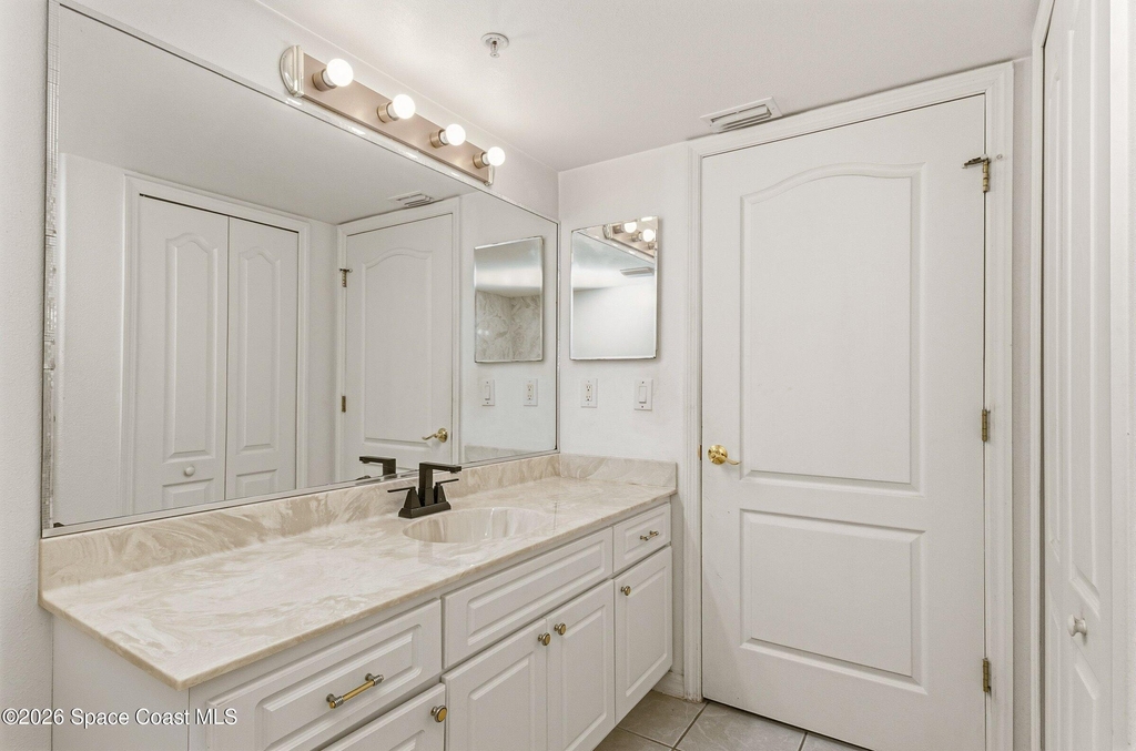 800 Del Rio Way - Photo 19