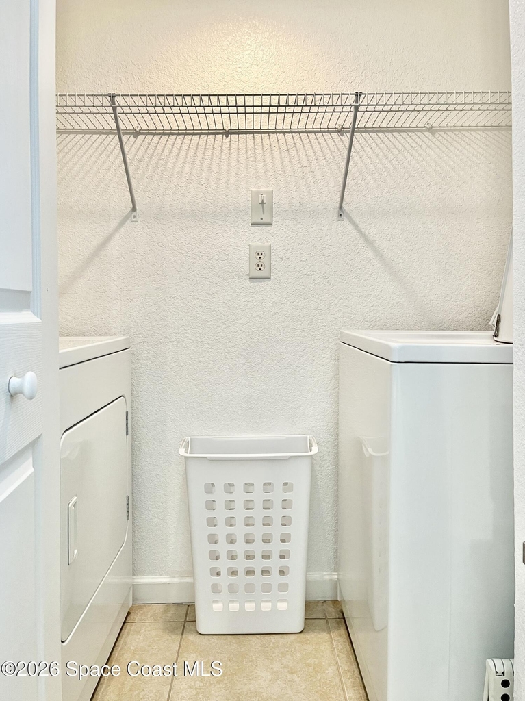 221 Sw Palm Drive - Photo 3
