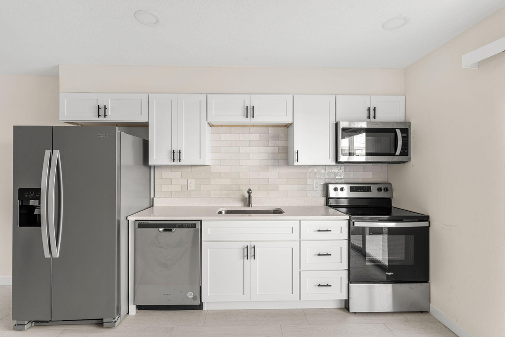 120 Central Road - Photo 4