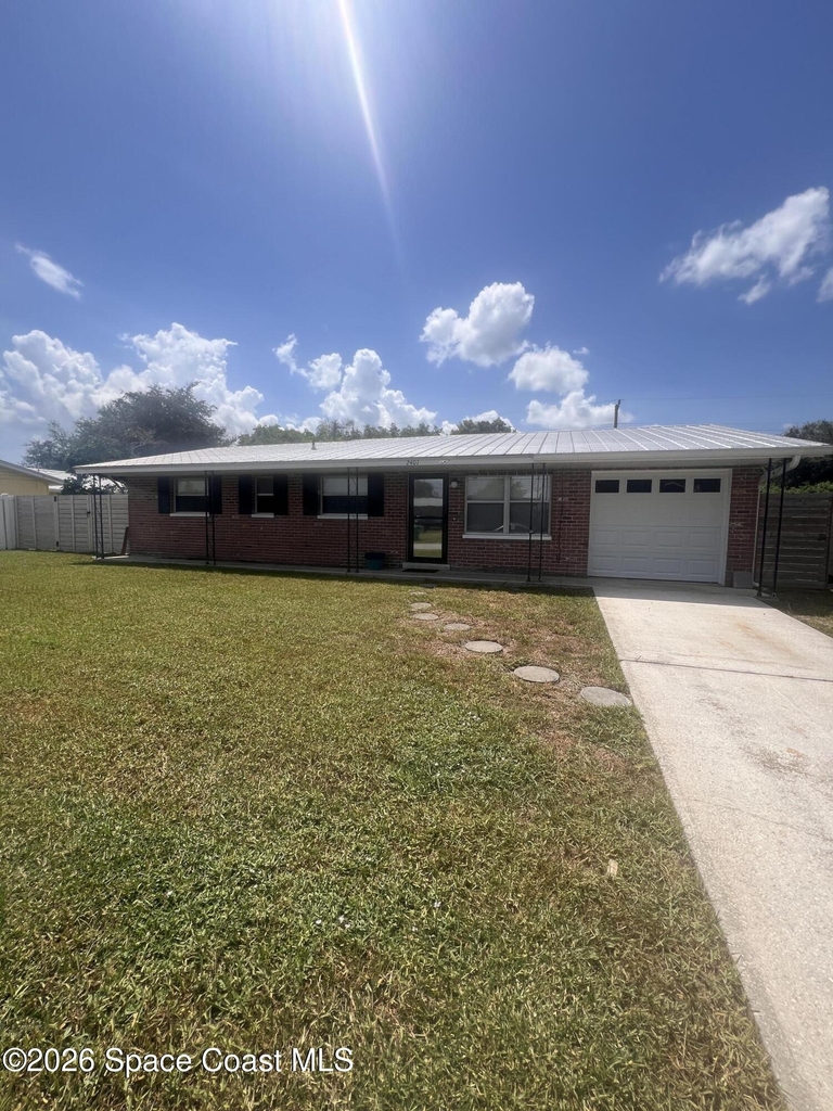 2407 Lakeview Drive - Photo 1