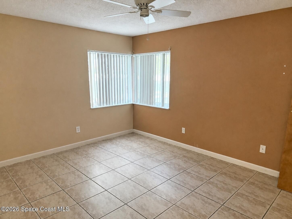 800 N Fiske Boulevard - Photo 3