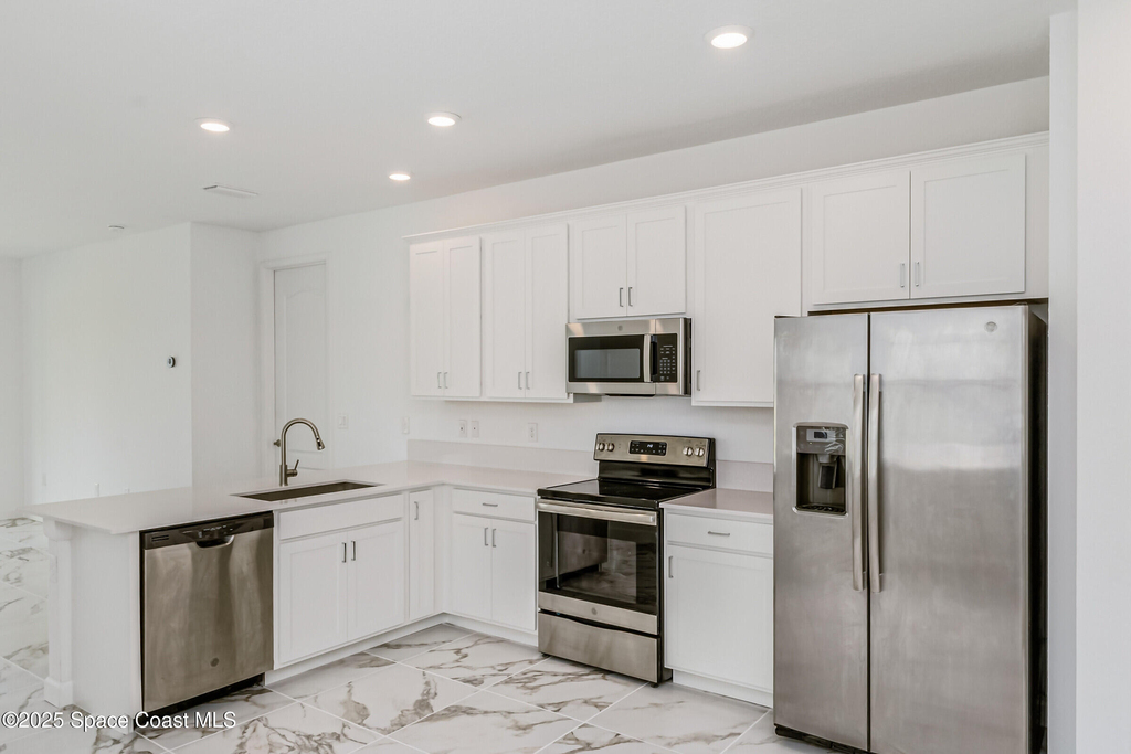 2490 Treasure Cay Lane - Photo 3