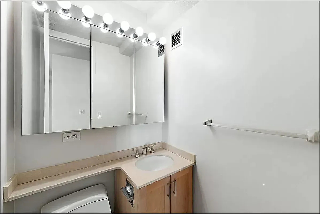 360 East 57th Street - Photo 15