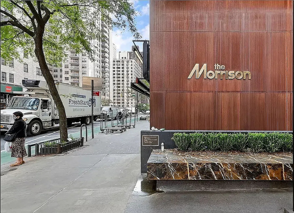 360 East 57th Street - Photo 18
