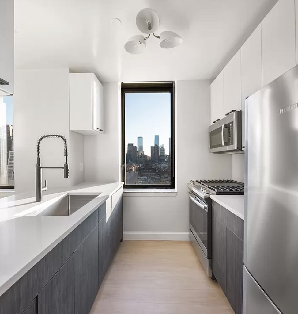 West 55th Street - Photo 4