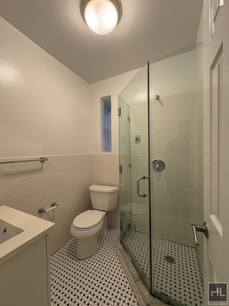 West 72 Street - Photo 4