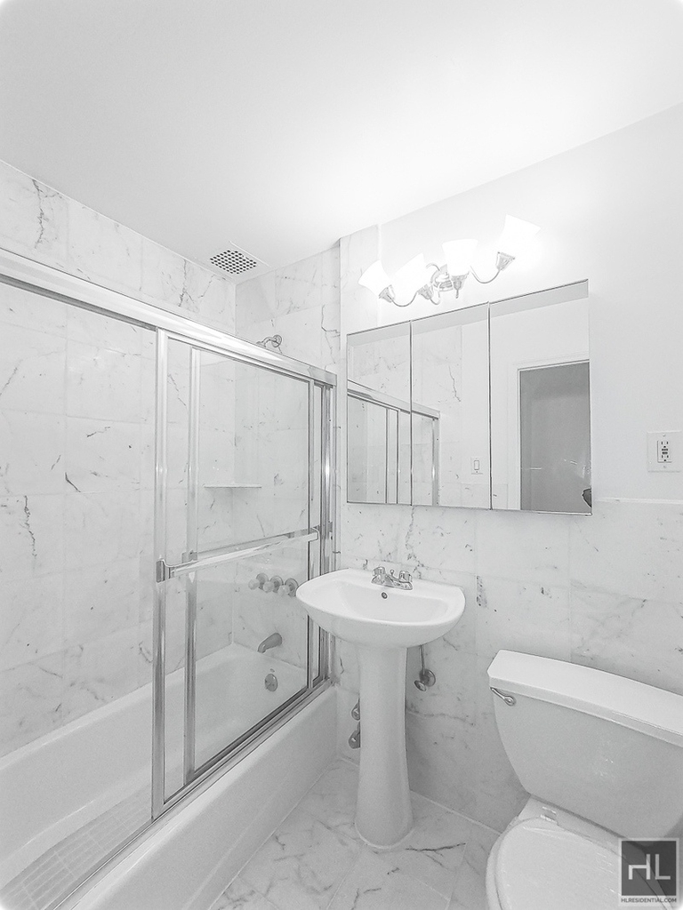 East 83 Street - Photo 1