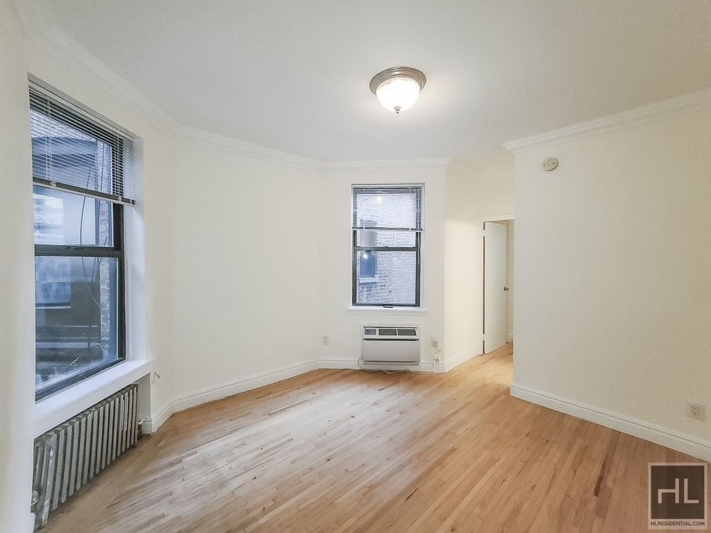 East 83 Street - Photo 3