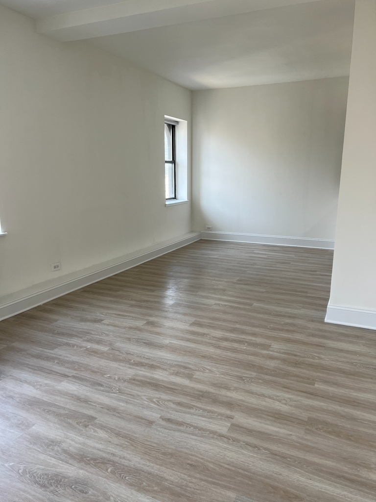 West 34th Street (5TH AVE & BROADWAY) - Photo 5