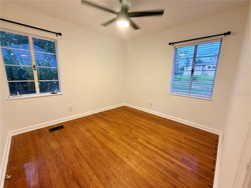511 N Kentucky Avenue - Photo 2
