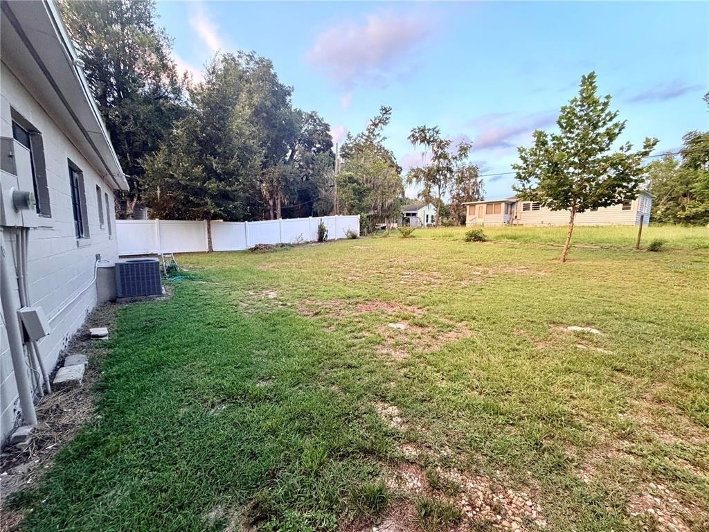 511 N Kentucky Avenue - Photo 9