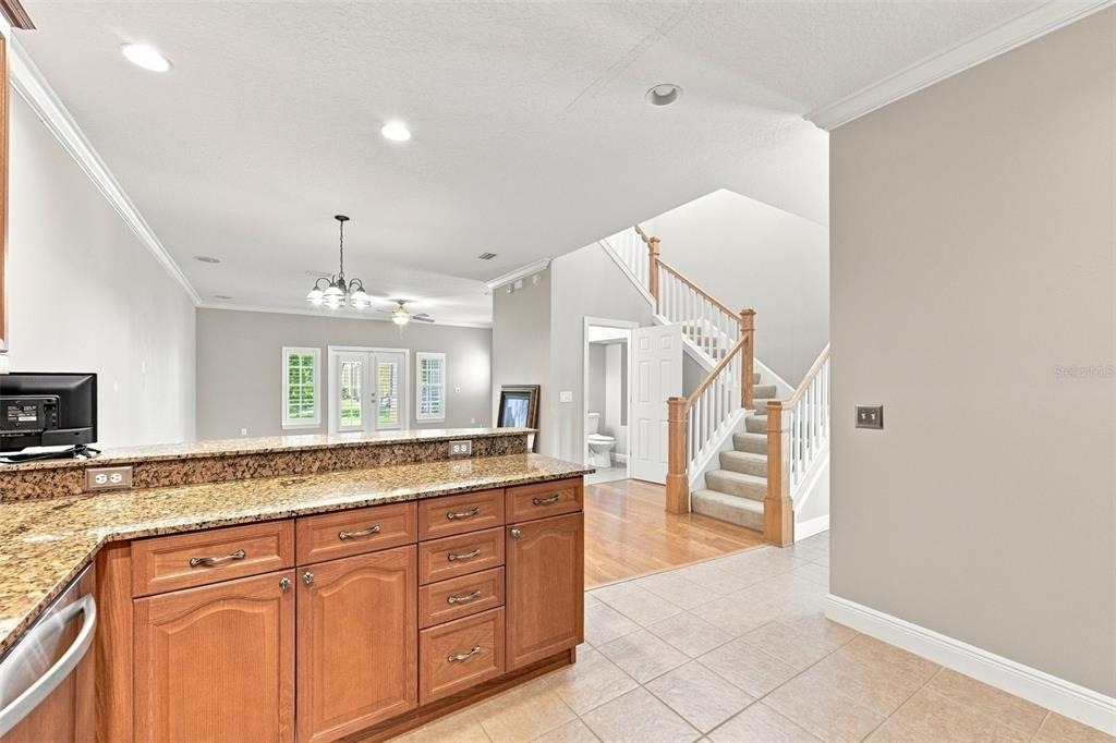 133 Valencia Circle - Photo 18