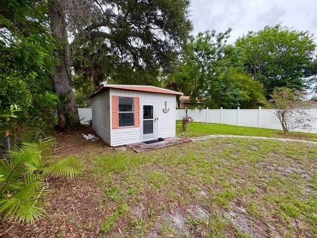 635 1st Avenue N - Photo 22