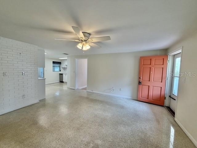 635 1st Avenue N - Photo 2