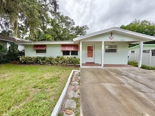 635 1st Avenue N - Photo 0