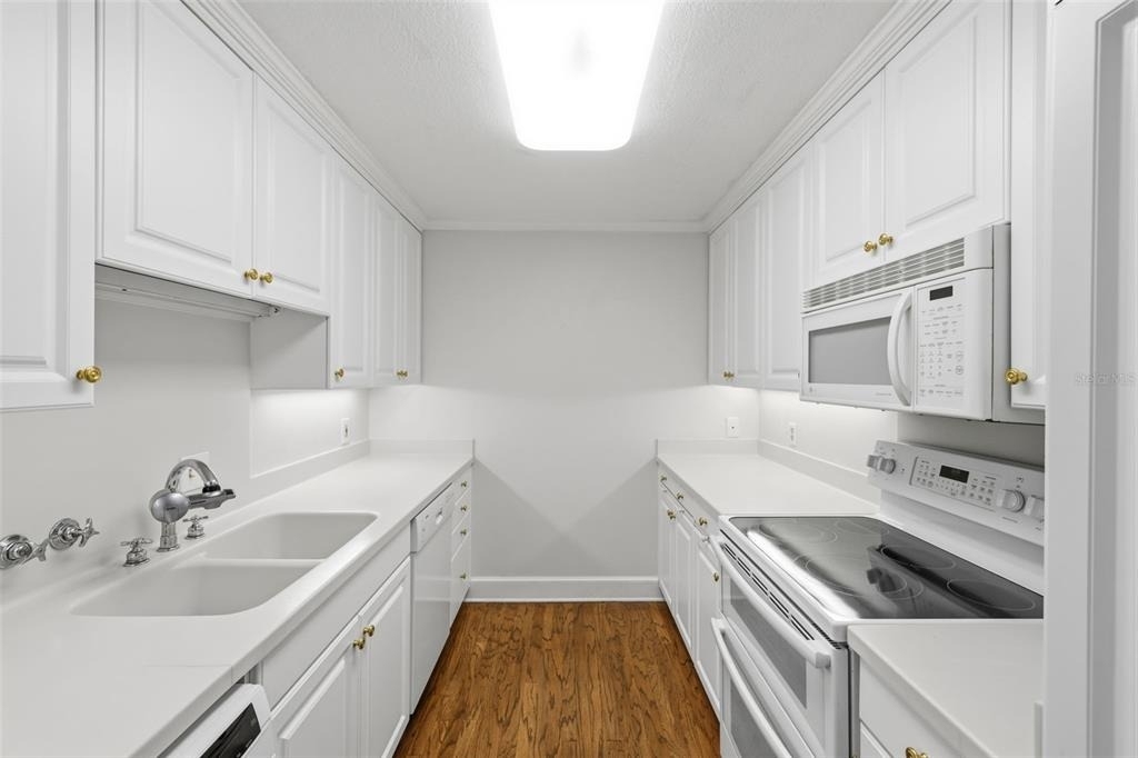3211 W Swann Avenue - Photo 9