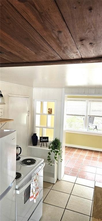 2417 3rd Avenue N - Photo 4