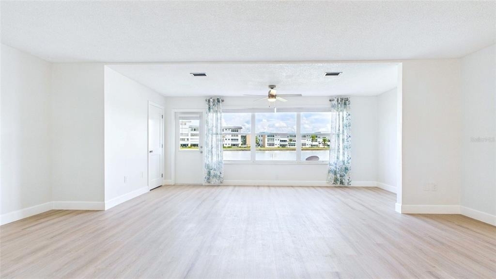 6025 Shore Boulevard S - Photo 12