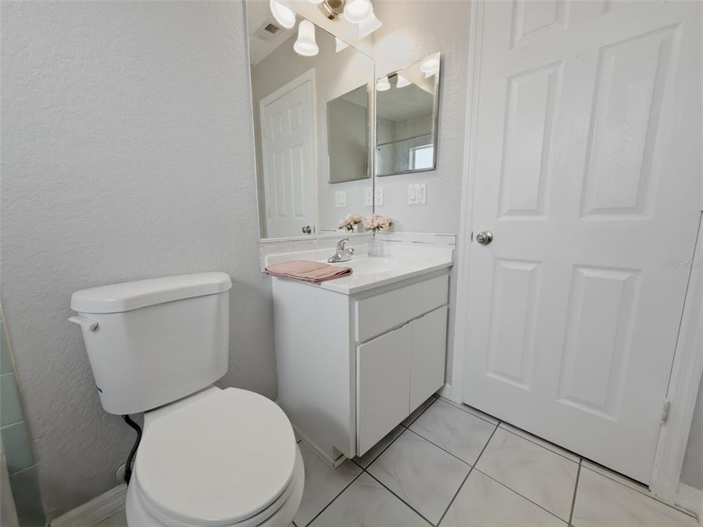 2202 Godfrey Avenue - Photo 27