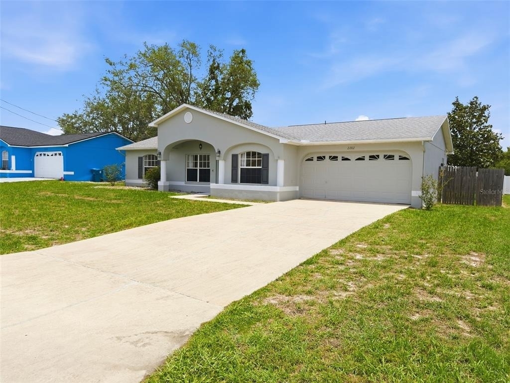 2202 Godfrey Avenue - Photo 4