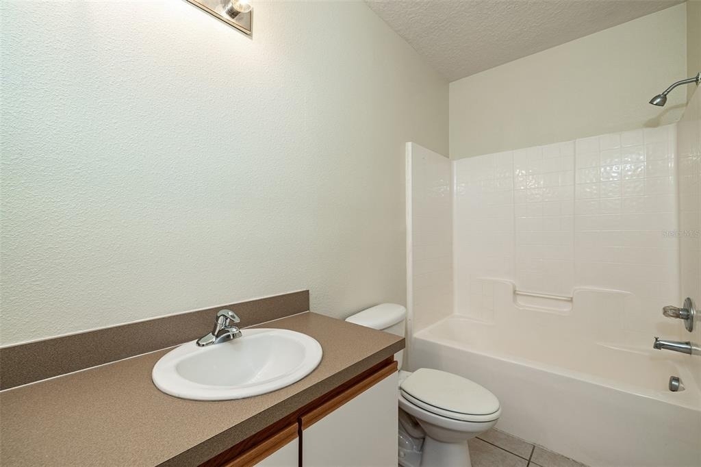 9506 Amberdale Court - Photo 18