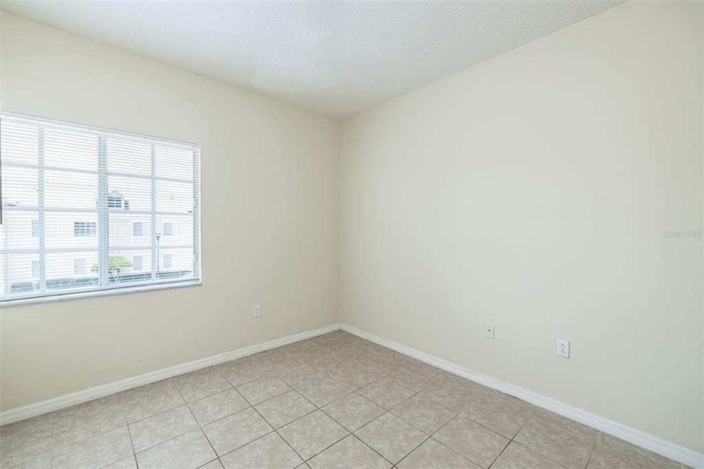 9506 Amberdale Court - Photo 15