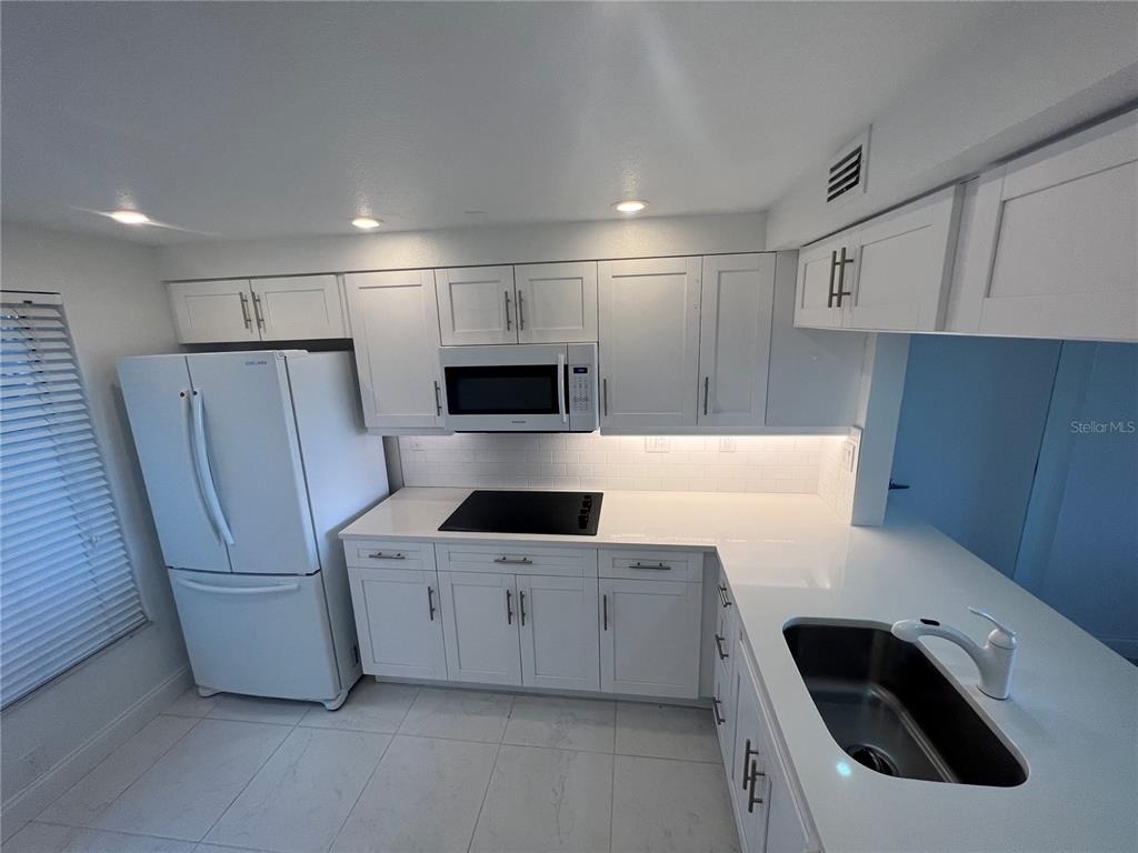 6268 Palma Del Mar Boulevard S - Photo 12