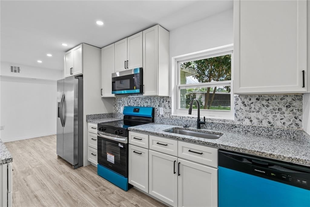 1435 Eden Drive - Photo 9
