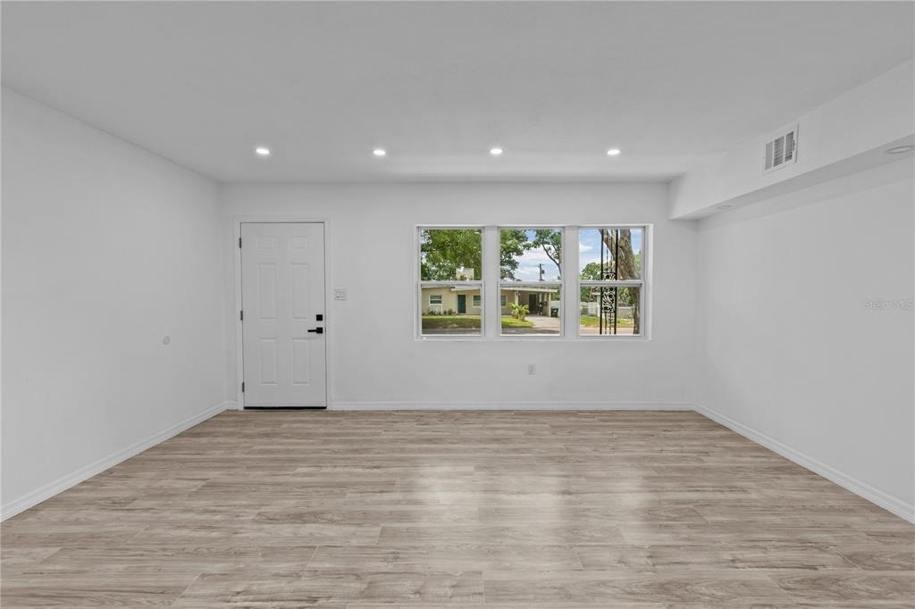 1435 Eden Drive - Photo 5