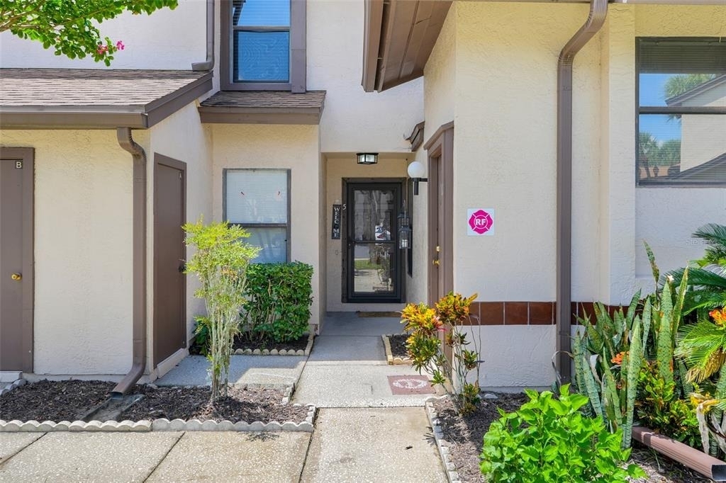 3112 S Semoran Boulevard - Photo 1