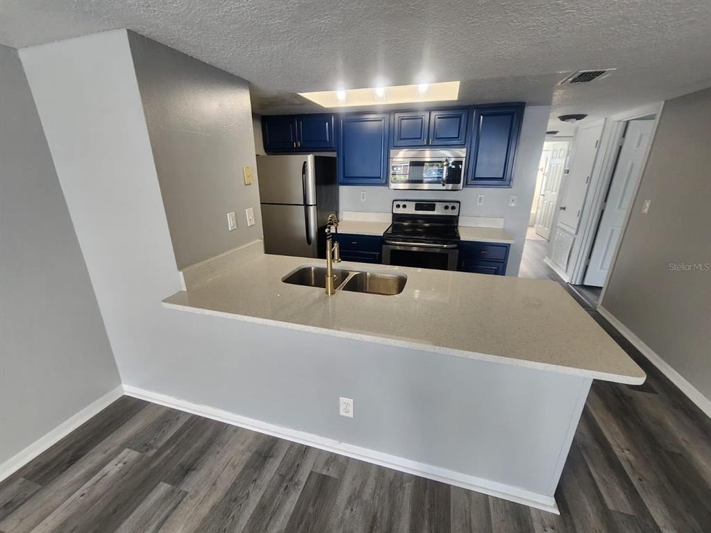 2745 N Poinciana Boulevard - Photo 2