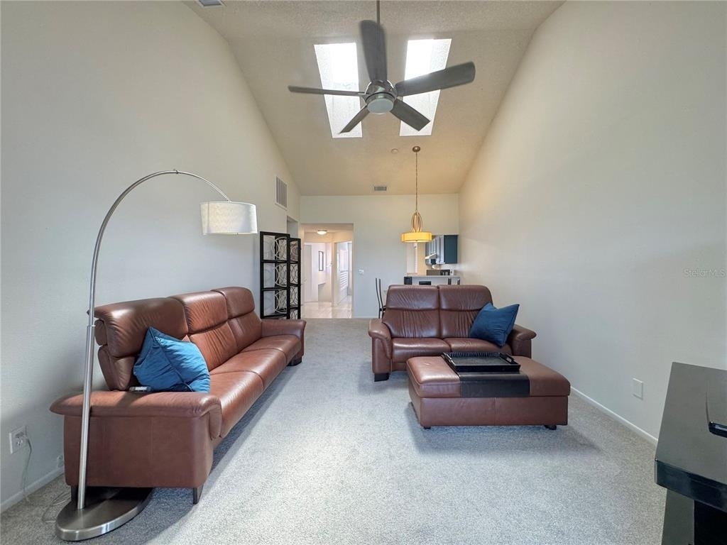 715 Magnolia Place - Photo 16