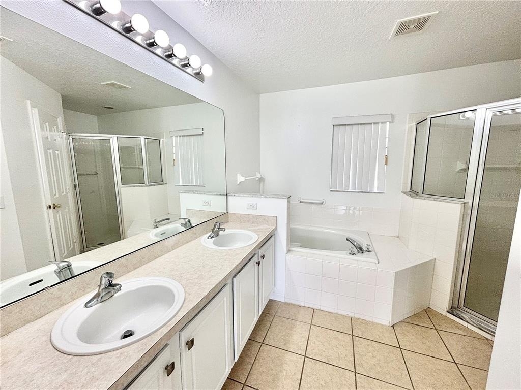 362 Aylesbury Court - Photo 5
