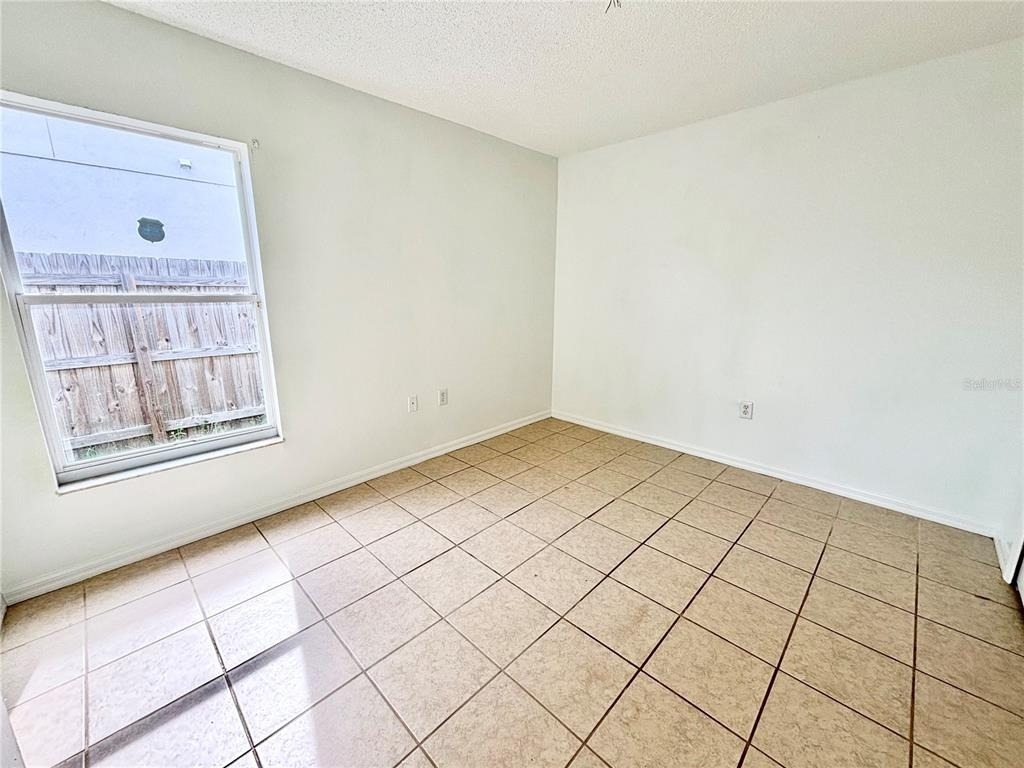 362 Aylesbury Court - Photo 7