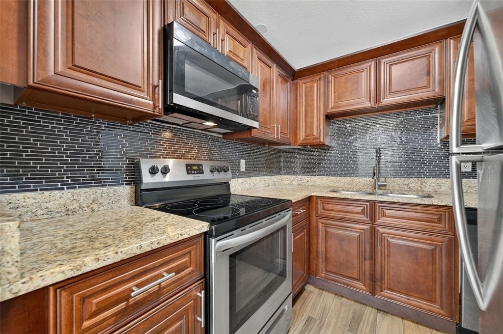 118 W America Street - Photo 8
